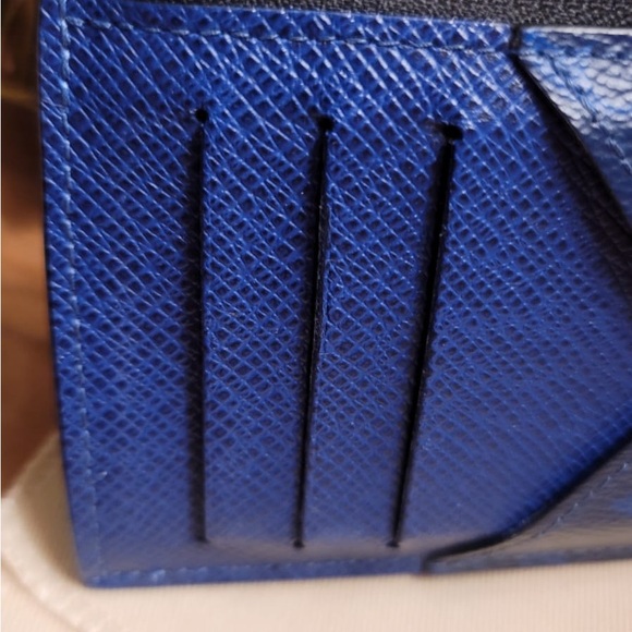 Louis Vuitton Blue Coin Card Holder - Picture 7 of 15